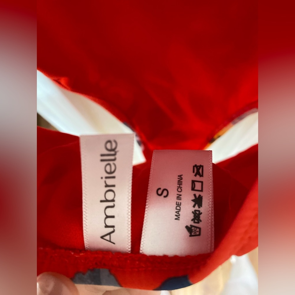 Bathing Suit - Picture 6 of 6